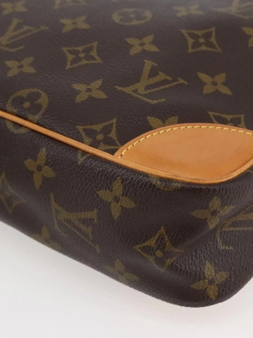LOUIS VUITTON Monogram Compiegne 28 Clutch Bag - Picture 4 of 16
